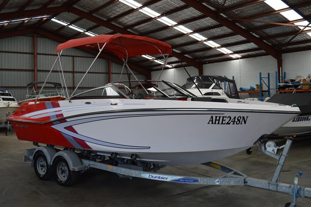 Glastron Motor Boat - Challenor Marine Services